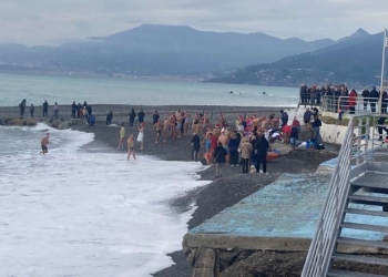 Il cimento invernale a Bordighera (foto G. Ballestrasse)