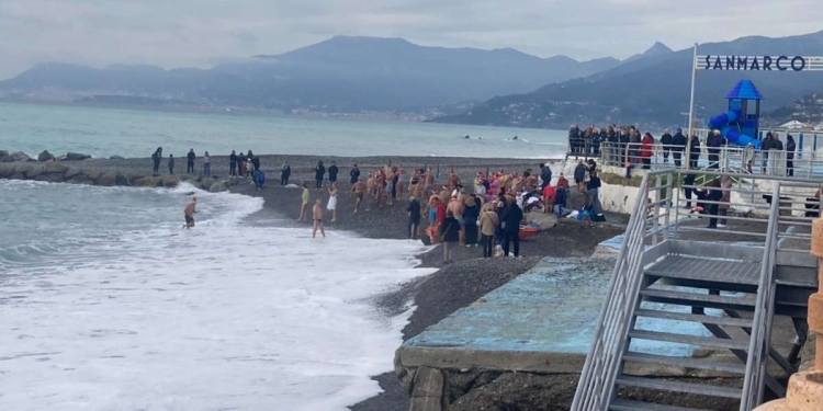 Il cimento invernale a Bordighera (foto G. Ballestrasse)