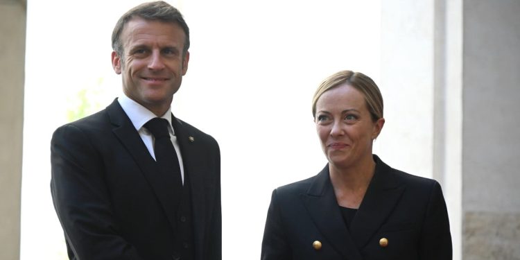 Emmanuel Macron e Giorgia Meloni (Foto: Ansa, 2023)