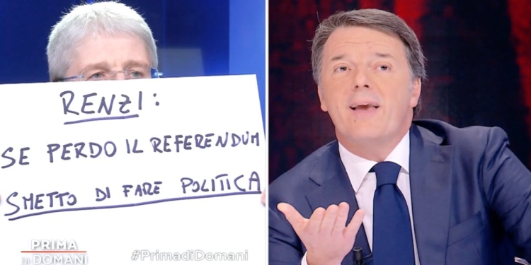 Mario Giordano mostra a Matteo Renzi il cartello sul referendum del 2016