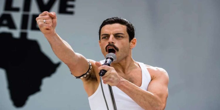 Rami Malek interpreta Freddy Mercury nel film in prima serata su Rai 1 (Foto Web)