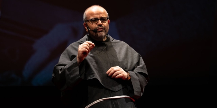 Padre Benanti, screen dal canale Youtube Tedxtalk