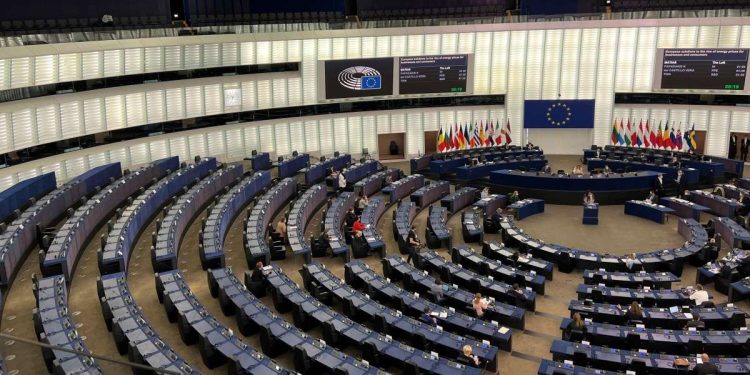 Il parlamento europeo a Strasburgo (Ansa)