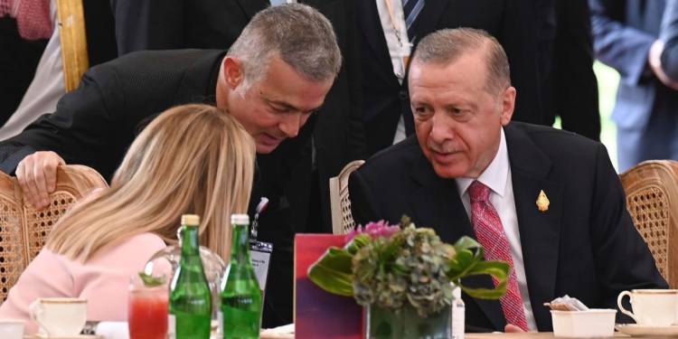 Giorgia Meloni e Recep Tayyip Erdogan al G20 a Bali (Foto: Ansa, 2022)