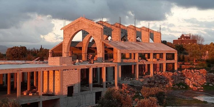 Il monastero di Azer in costruzione (foto d'archivio)