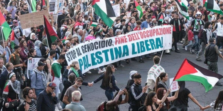 Corteo pro-Palestina all'università Federico II di Napoli (Twitter)