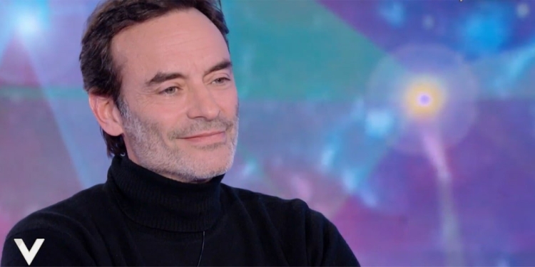 Anthony Delon ospite a "Verissimo" (27 gennaio 2024 (foto screenshot tv)