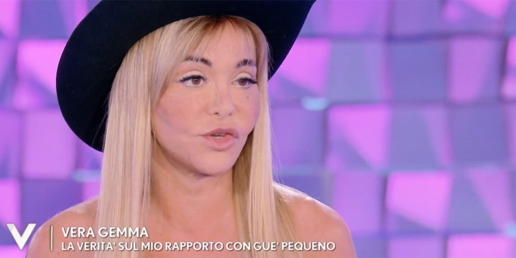 Vera Gemma ospite a Verissimo 27 gennaio 2024 (foto screenshot tv)