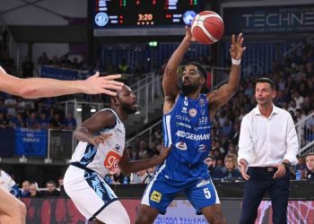 Diretta Brescia Pistoia, gara-2 1° turno playoff (da facebook.com/pallacanestrobrescia)