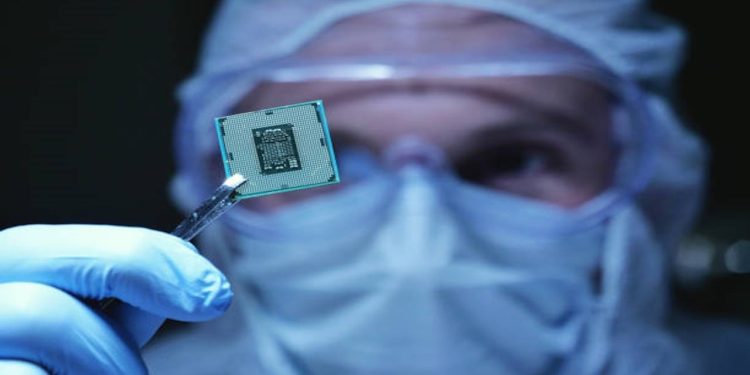 microchip nel cervello