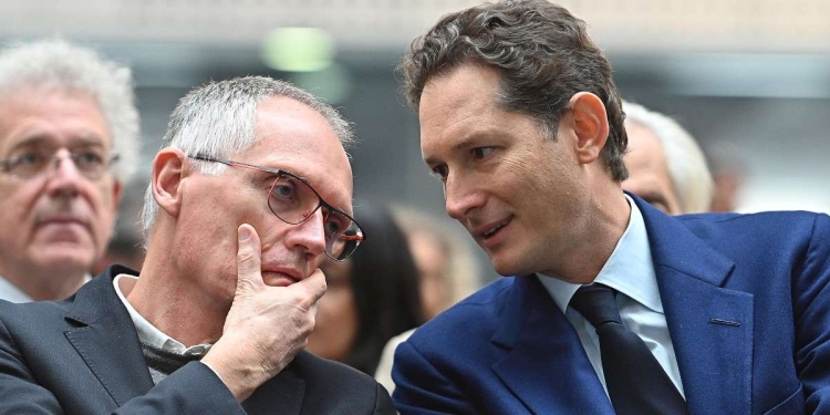 Carlos Tavares e John Elkann (Ansa)