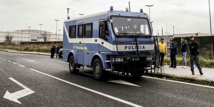 Cpr Roma polizia