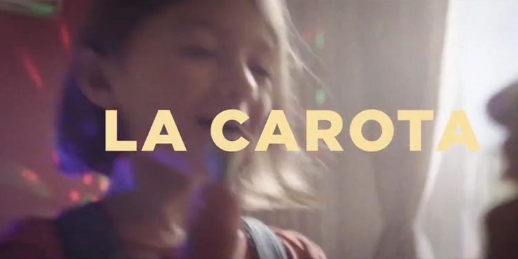 Nuovo spot Esselunga La Carota (screen da Youtube)