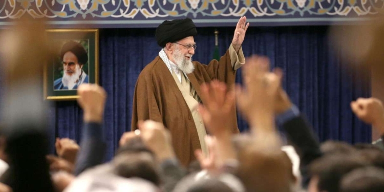 Iran, l'ayatollah Ali Khamenei (Ansa)