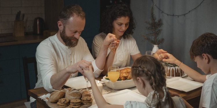 Famiglia in preghiera