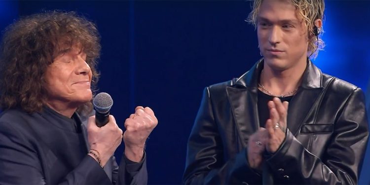 Riccardo Cocciante e Irama a Sanremo 2024, screenshot tv