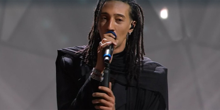 Ghali a Sanremo 2024, screenshot tv