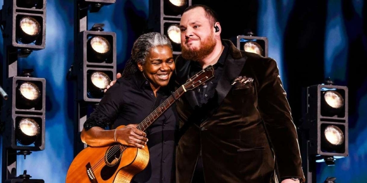 Tracy Chapman e Luke Combs