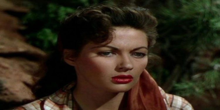 Yvonne De Carlo in una scena del film nel pomeriggio di Rete 4 (Foto Web)