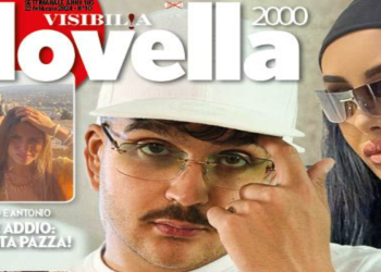 Geolier e la fidanzata Valeria (cover Novella 2000)