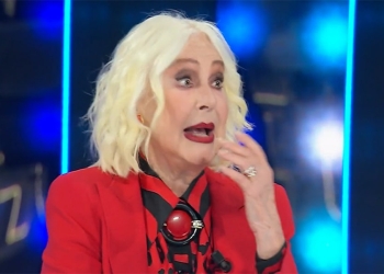 Loretta Goggi a Tale e Quale Sanremo 2024 screenshot tv