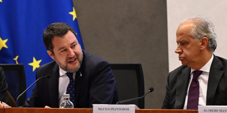 Salvini e Piantedosi