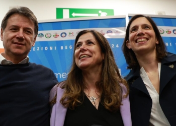 Da sin.: Giuseppe Conte (M5s), Alessandra Todde (M5s) Elly Schlein (Pd) (Ansa)