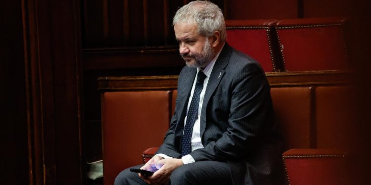 Il senatore della Lega Claudio Borghi alla Camera (Foto 2023: ANSA/GIUSEPPE LAMI)