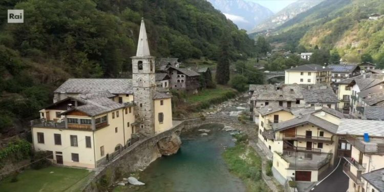 Uno scorcio di Fontainemore, Valle d'aosta, finalista a Il borgo dei Borghi 2024 (Screenshot)