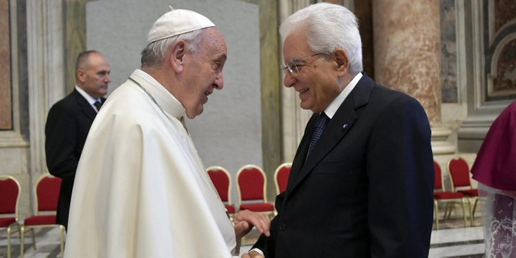 Papa con Mattarella