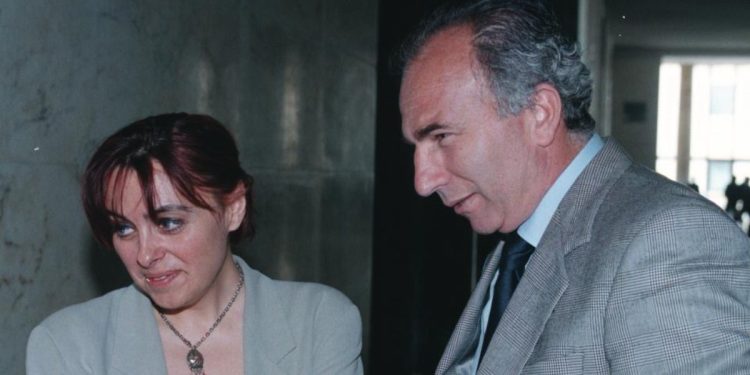 Donatella Di Rosa con l'avvocato Paolo Seminara (Foto 1997: KGG/MIKE PALAZZOTTO/ANSA)