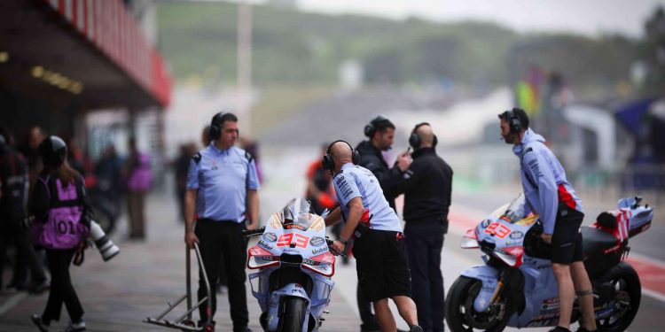 MotoGp box Portimao Marquez