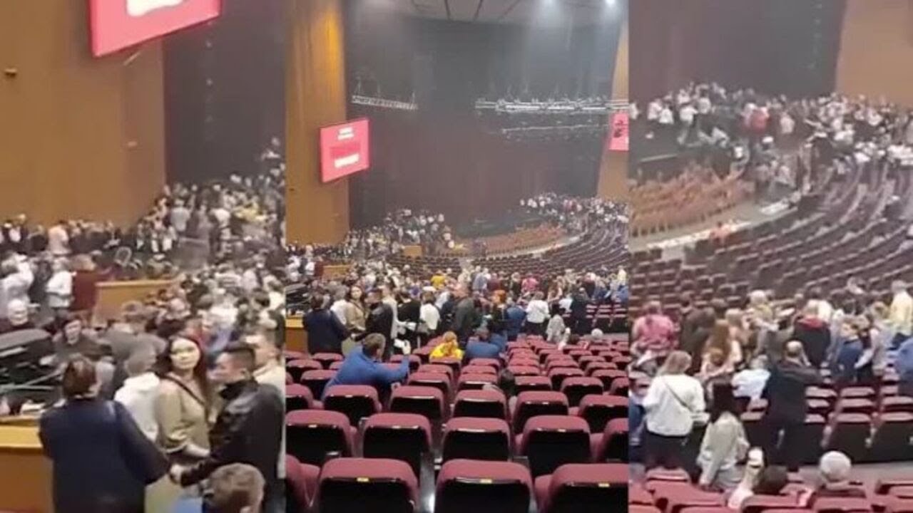 Attentato a Mosca, le immagini dalla sala del concerto (screen da Youtube)