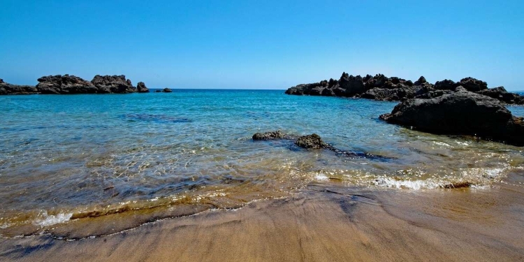 Puerto del Carmen sull'isola di Lanzarote (Pixabay)