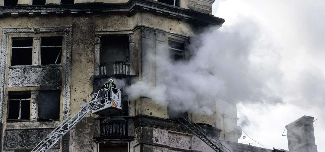 Dopo un attacco russo a Kiev (Ansa)