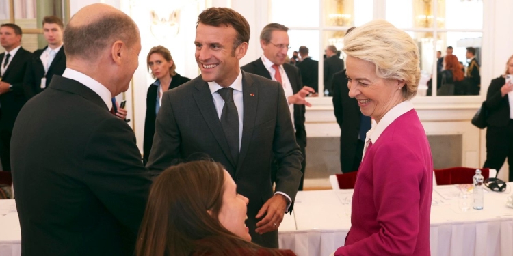 Macron, Scholz e Von der Leyen