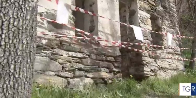 Chiesa diroccata a La Salle (Foto: RaiNews)