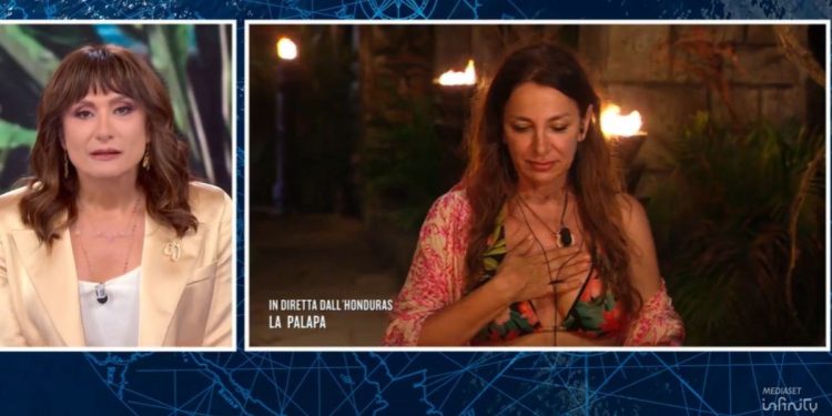 Vladimir Luxuria e Luce Caponegro all'Isola dei Famosi 2024 (Foto: Screenshot)