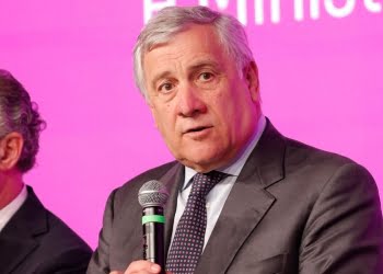 Tajani con Zaia al Vinitaly