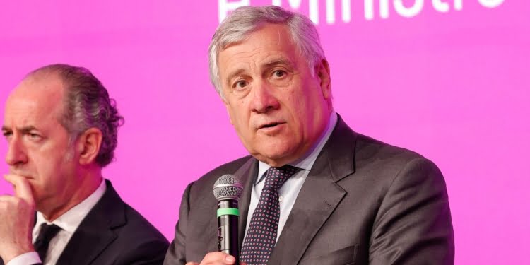 Tajani con Zaia al Vinitaly