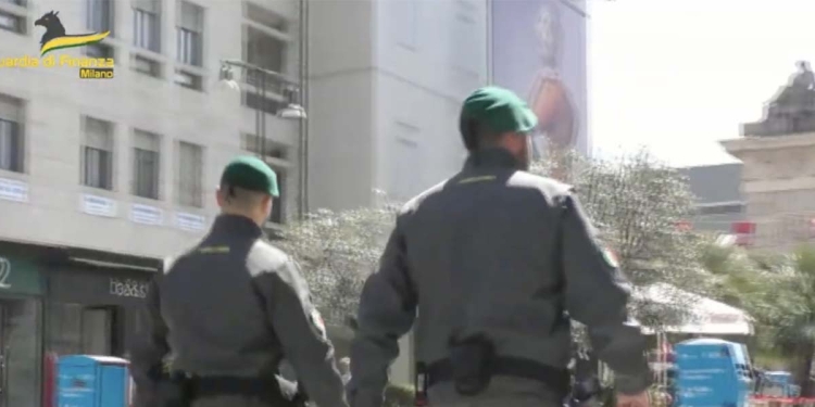 Guardia di Finanza a Milano (Foto: YouTube GuardiaDiFinanza)