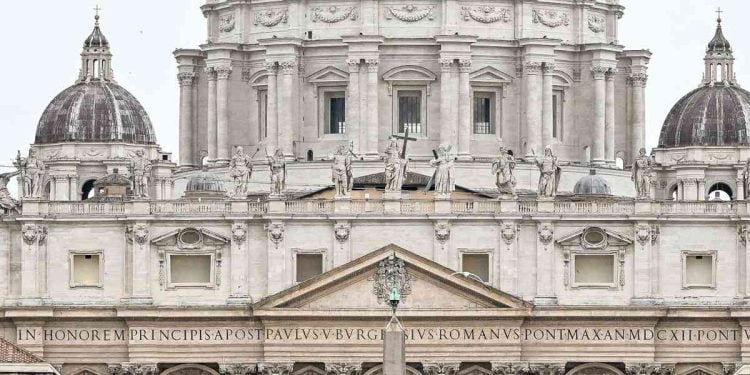 Roma, la Basilica di San Pietro (Ansa)