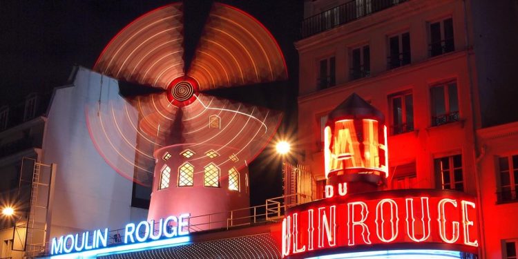 Moulin Rouge, Parigi (Foto da Pixabay)