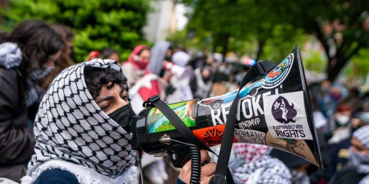 Studenti pro Palestina alla George Washington University, Washington DC (Ansa)