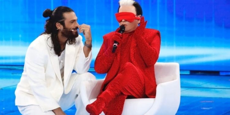 Can Yaman e Cristiano Malgioglio ad Amici 2024