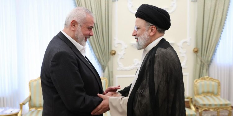 Haniyeh con Raisi