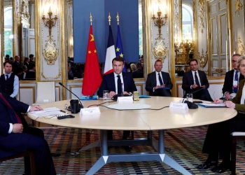 Xi con Macron e Von der Leyen a Parigi