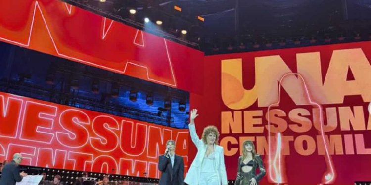 una nessuna centomila concerto diretta scaletta