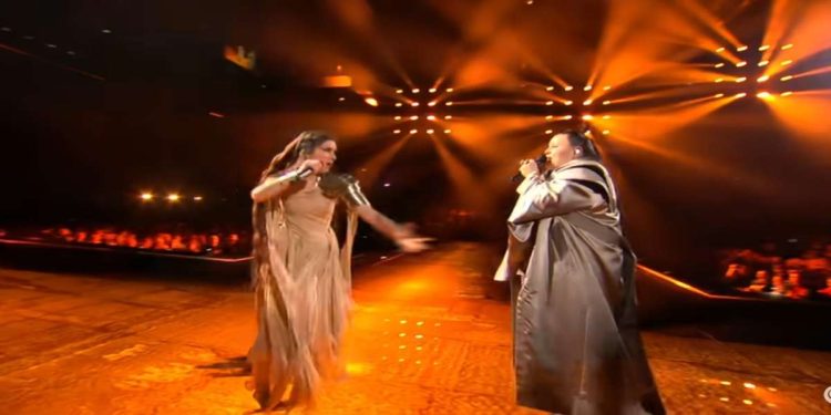 L'esibizione di alyona alyona e Jerry Heil all'Eurovision 2024 (Screenshot)