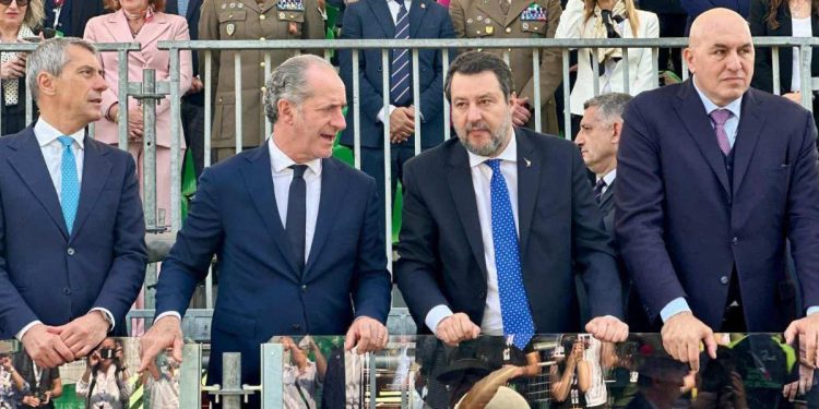 Salvini, Zaia e Crosetto all'adunata degli Alpini